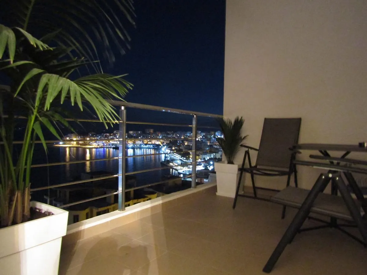 סרנדה Beach&Seaview With Terrace דירה